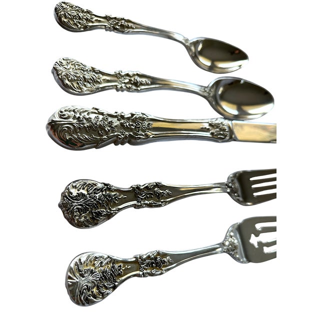 1980s Fb Rogers & Sons "French Rose" After Francis I Silver Plated Flatware Service for 10 With Serving Pieces – 55 Pieces For Sale - Image 10 of 10