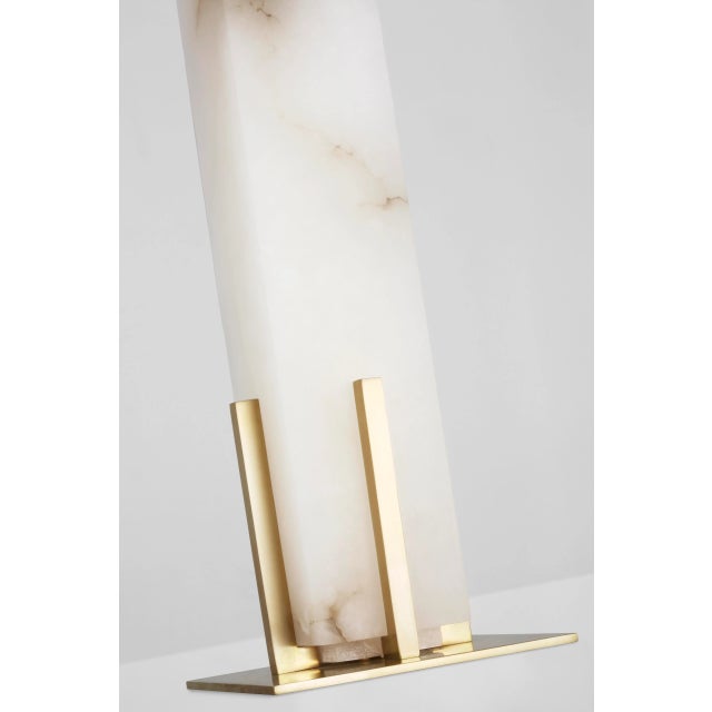 Modern Thomas O'Brien for Visual Comfort Signature Gironde Large Table Lamp in Alabaster & Hand-Rubbed Antique Brass with Linen Shade For Sale - Image 3 of 4