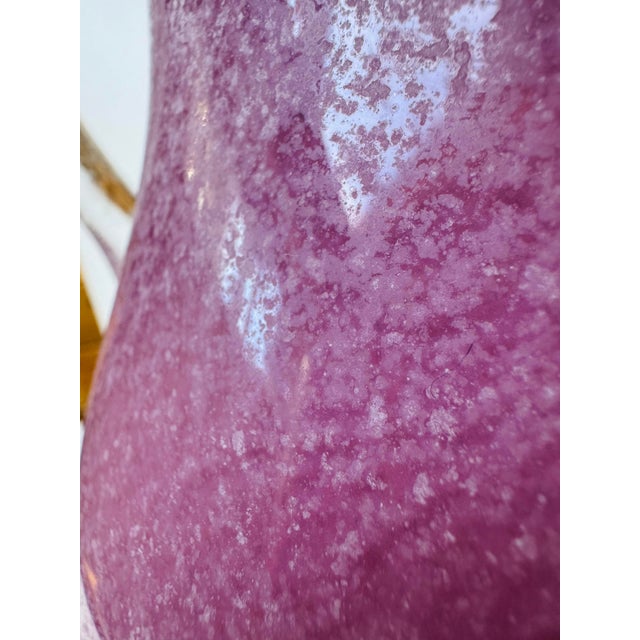 Pink 1980s Chapman Pink Glass Urn Table Lamp With Clear Handles For Sale - Image 8 of 16