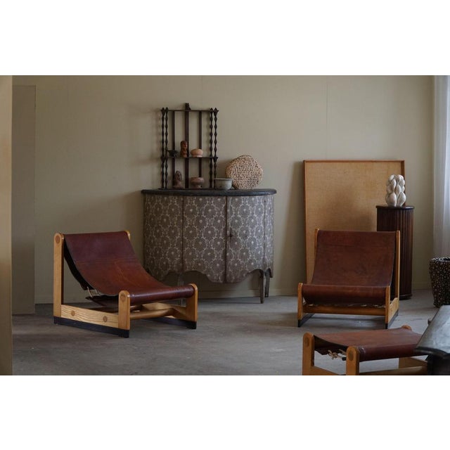 Italian Modern Lounge Chairs and Ottomans in Leather and Elm by Francesco Lucianetti, 1960s, Set of 4 For Sale - Image 9 of 18