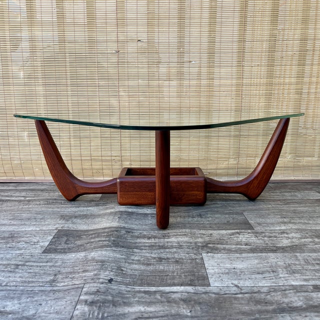 Mid-Century Modern Mid-Century Modern Adrian Pearsall Style Glass Top Coffee Table. Circa 1960s For Sale - Image 3 of 18