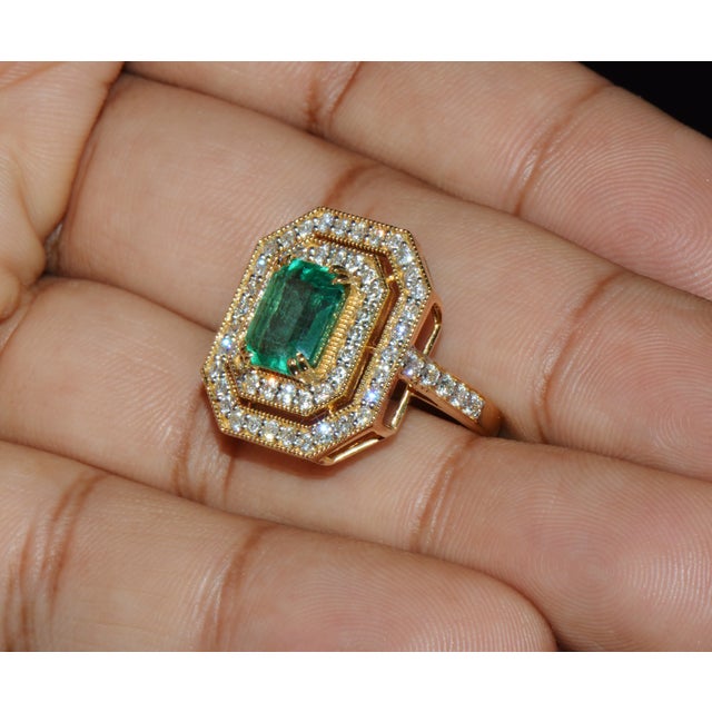 Certified Natural 3.4cts vs F Diamond Emerald 18k Solid Gold Cocktail Milgrain Ring, Size 6.5 For Sale - Image 11 of 15