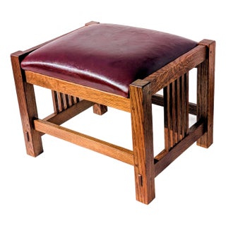 1990s Authentic Stickley Mission Oak Spindle Footstool #89-395 – April 1991 – Mint Condition For Sale