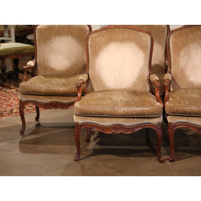 19th Century French Louis XV Carved Walnut Armchairs From Provence, Set of Four For Sale In Dallas - Image 6 of 13