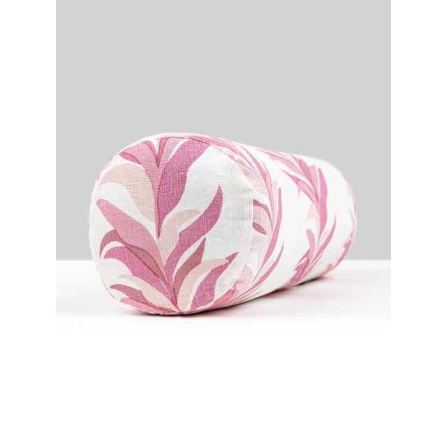 Tone-on-tone stripes get a tropical twist with our Chira Island motif. Offered in 6 retro-inspired shades, Chira Island is...