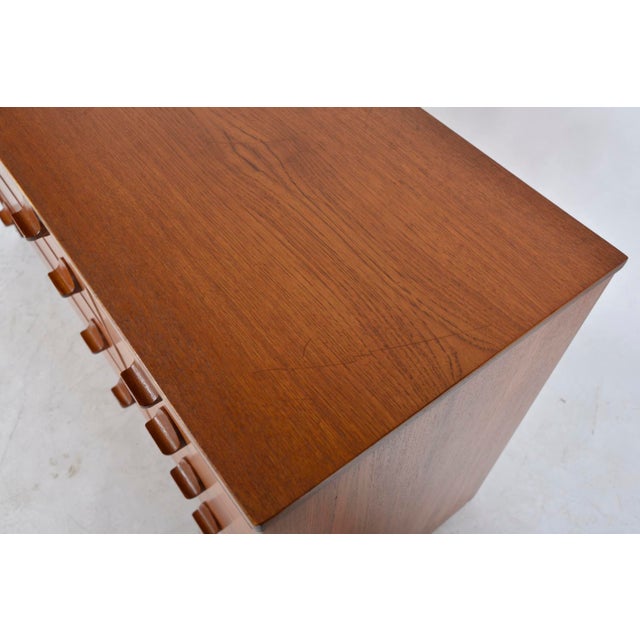 Mid-Century Teak Cantata Chest of 8 Drawers by Ron Carter for Stag, United Kingom, 1960s For Sale - Image 17 of 18