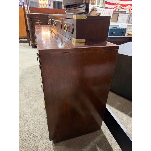 Early 21st Century Bernhardt Brown Wood Dresser With Mirror For Sale - Image 5 of 6