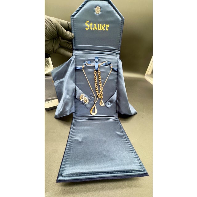 Stauer Gold Teardrop Diamondaura Set, Stauer Jewelry, 4 Pieces For Sale In New York - Image 6 of 10