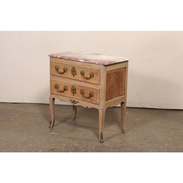 18th Century French Classical Two-Tone Marble Top Chest For Sale In Atlanta - Image 6 of 12