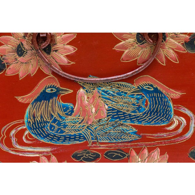 Vintage Chinese Lacquer Jewelry Chest With Famille Rose Porcelain For Sale - Image 9 of 14