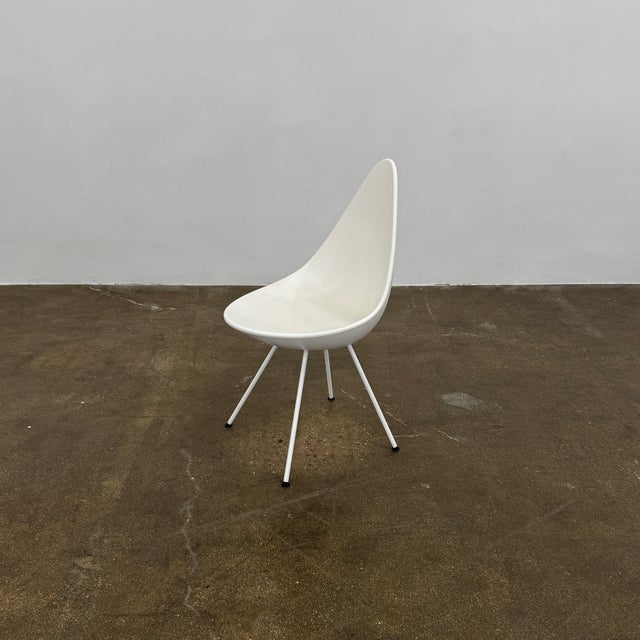 Fritz Hansen Fritz Hansen Drop Chair Set of 4 For Sale - Image 4 of 8