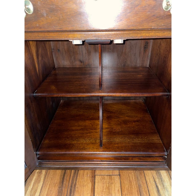 1960s Mahogany Henkle Harris Dresser For Sale - Image 9 of 9