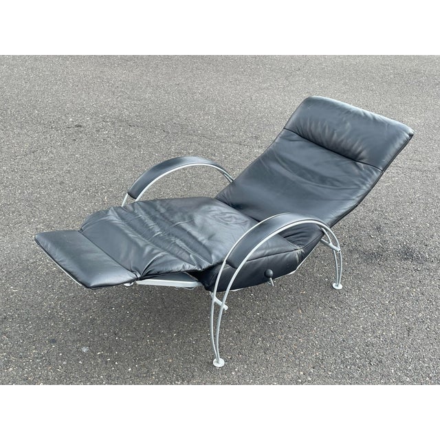 Postmodern Black Leather Lafer Reclining Lounge Chair For Sale In Philadelphia - Image 6 of 10
