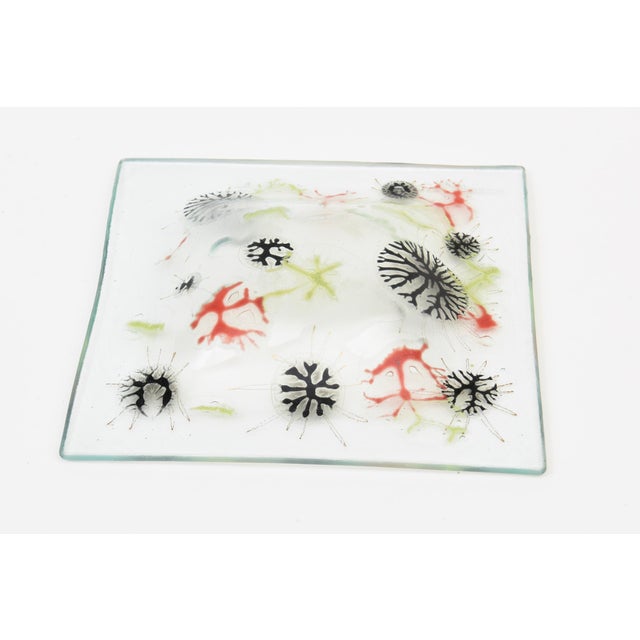 Mid Century Modern Higgins Fused Glass Bowl With Hanging Man Signature., 1950's For Sale - Image 9 of 11