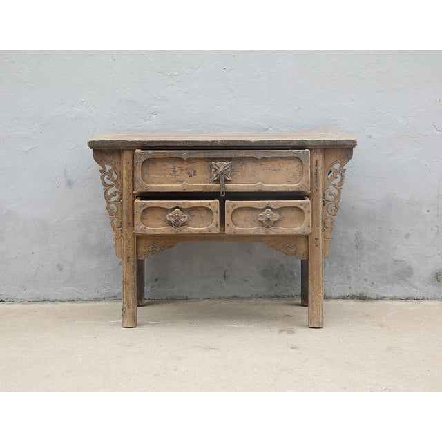 1900 - 1909 Antique Chinese Elm Shanxi Province Hall Cabinet/Altar Table For Sale - Image 5 of 5