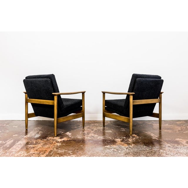 GFM 142 Armchairs by Edmund Homa for Gościcńskie Furniture Fabryki, 1960s, Set of 2 For Sale - Image 17 of 18