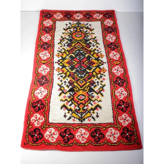 Beige Mid-Century Czechoslovakian Runner Rug, 1960s For Sale - Image 8 of 8