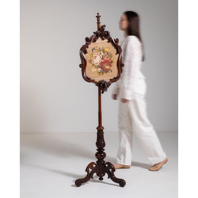 English 19th Century United Kingdom Brown Wood Screen For Sale - Image 3 of 15