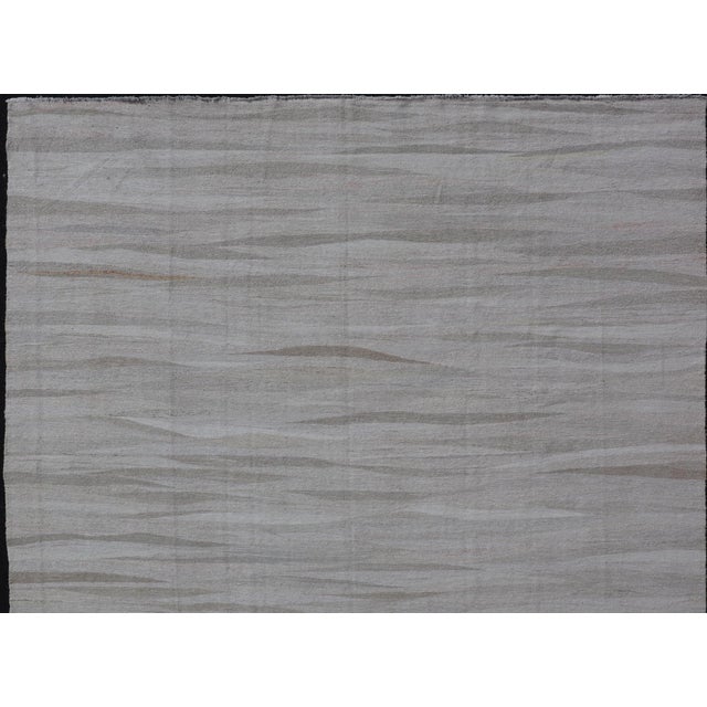 White Keivan Woven Arts Large Modern Turkish Flat-Weave in White & Neutral Tone 11'2 X 14'1 For Sale - Image 8 of 12