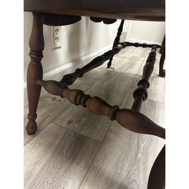 Antique Victorian Mahogany Griffin-Carved Settee – Circa 1890–1910 For Sale In San Francisco - Image 6 of 6