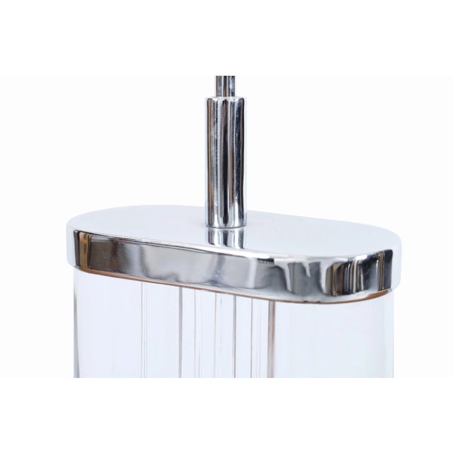 Metal Mid-Century Modern Lucite and Chrome Table Lamp, 1970s For Sale - Image 7 of 8