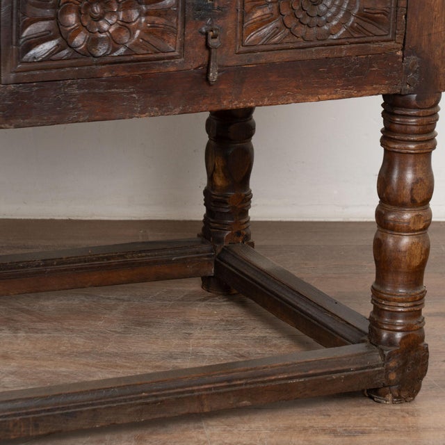 18th Century Spanish Console Table With Two Carved Drawers For Sale - Image 15 of 18