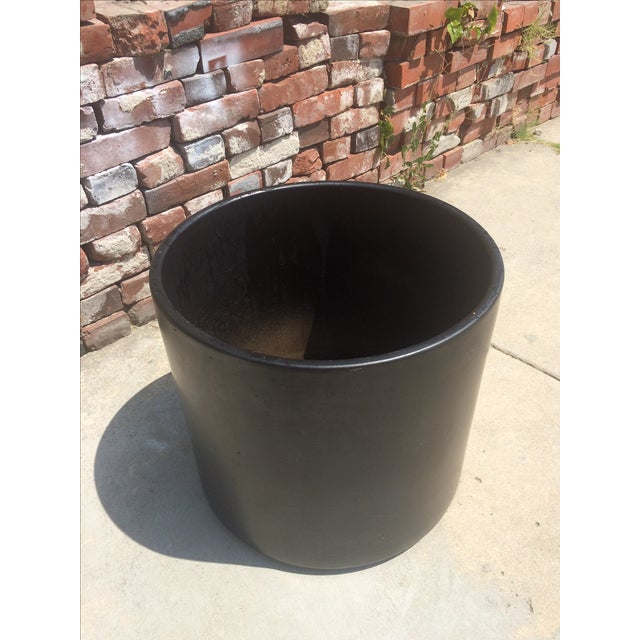 Download Matte Black Gainey AC-16 Planter Pot | Chairish Yellowimages Mockups
