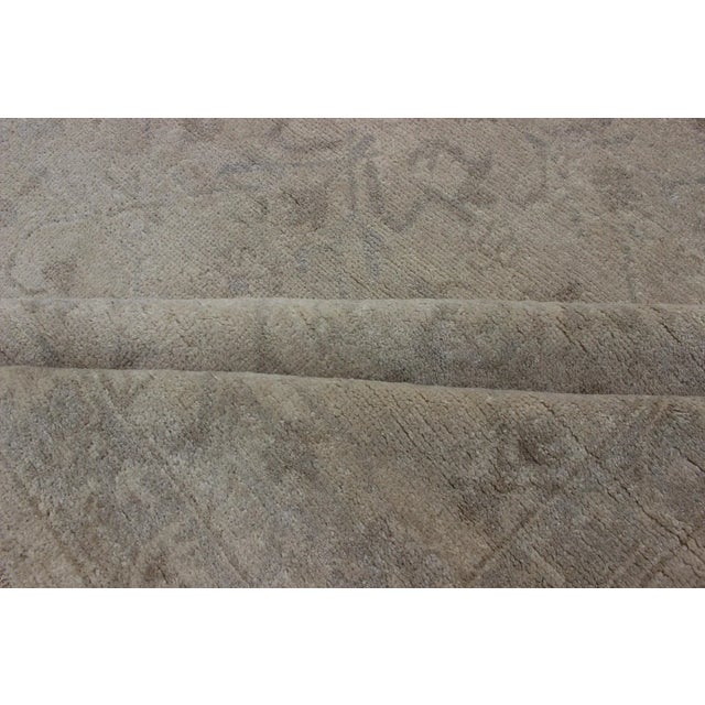 Large Transitional Rug With All-Over Design in Tan, Gray, Silver, Light Taupe For Sale - Image 11 of 13