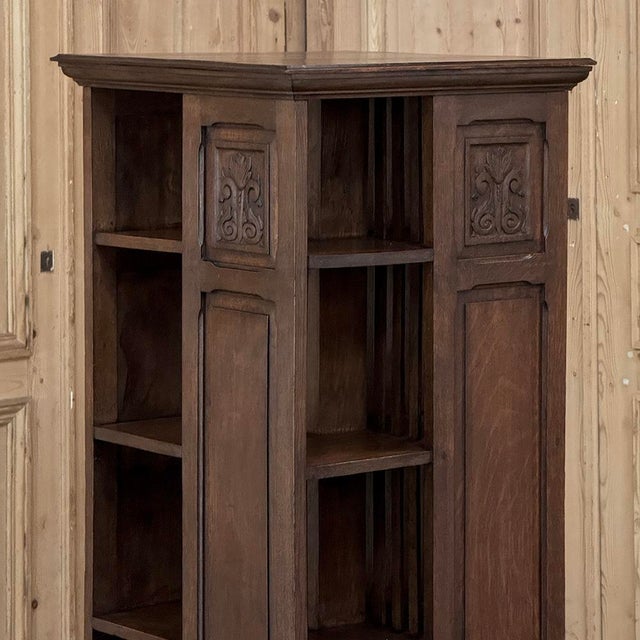 19th Century French Renaissance Revival Oak Revolving Bookcase For Sale In Dallas - Image 6 of 17