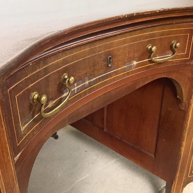 Antique English Edwardian Mahogany Kidney Desk For Sale - Image 11 of 18