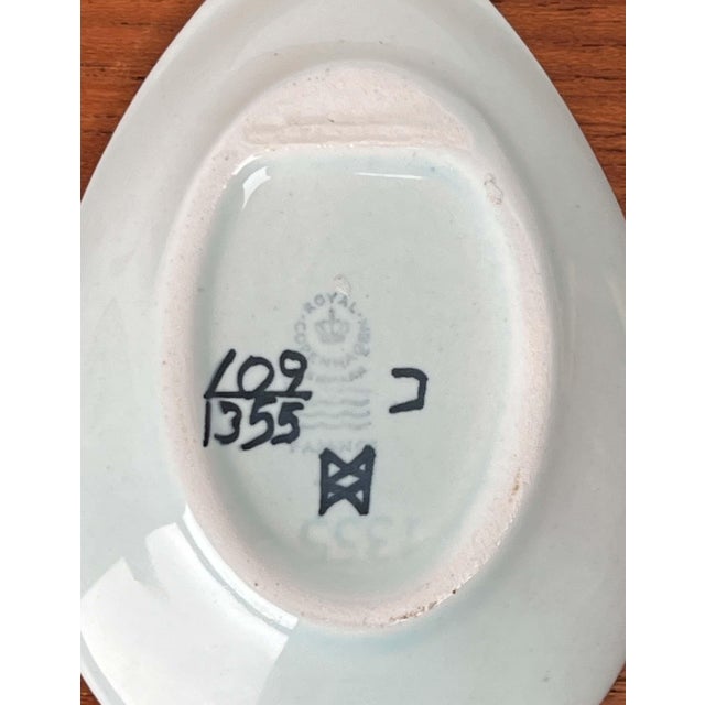 Mid-Century Modern Danis Small Oyster or Sauce Plates by Beth Breyen for Royal Copenhagen, Set of 4 For Sale - Image 5 of 18