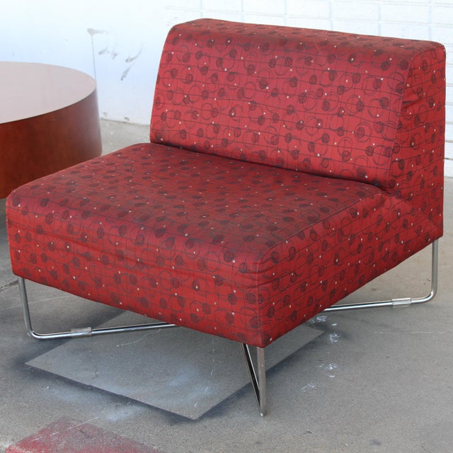 This is a nicely upholstered lounge chair from Bernhardt. It features a chrome steel wire X-base for secure and stable...