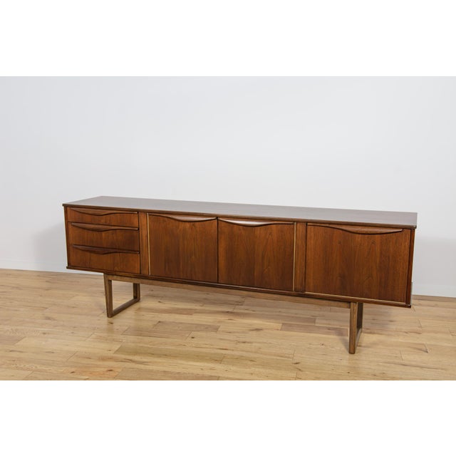 Mid-Century Modern English Teak Sideboard from Stonehill, 1960s For Sale - Image 4 of 18
