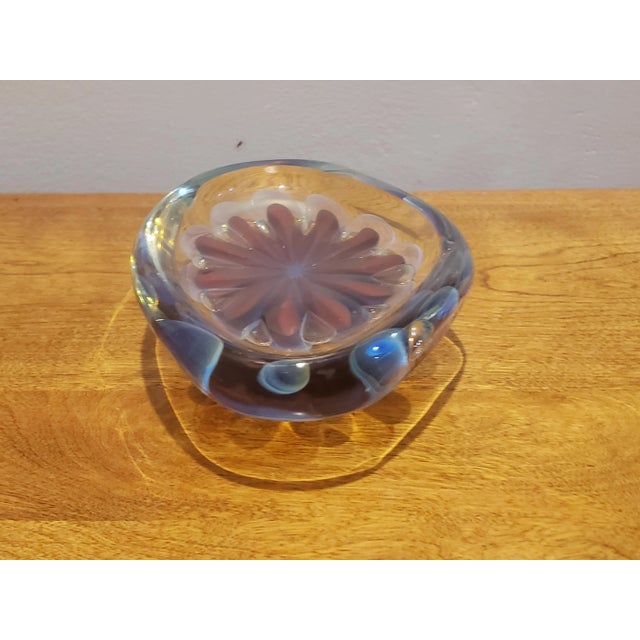 Early 21st Century 2007 Signed Robert Eickholt "Seascape" Decorative Art Glass Shallow Bowl/Dish/Paper Weight For Sale - Image 5 of 11