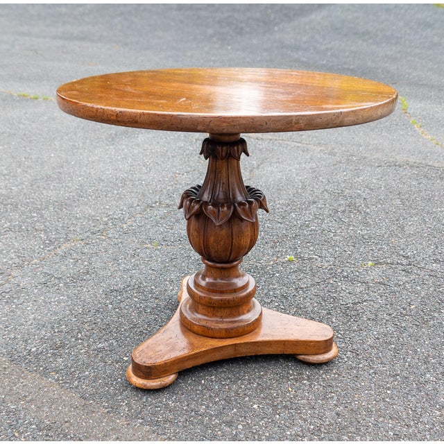 Early 20th Century Italian Walnut Round Occasional Table in Renaissance Revival Style For Sale In New York - Image 6 of 18