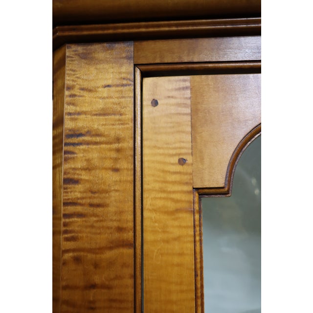 D. R. Dimes Benchmark Tiger Maple Corner Cabinet For Sale - Image 15 of 18