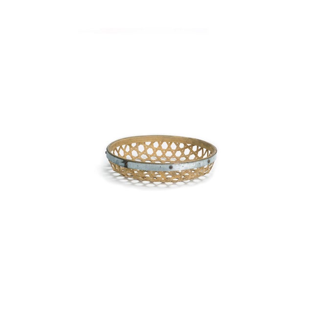 Kenneth Ludwig Chicago Round Woven Bamboo Tray with Galvanized Metal Accent (Set of 3) For Sale - Image 4 of 4