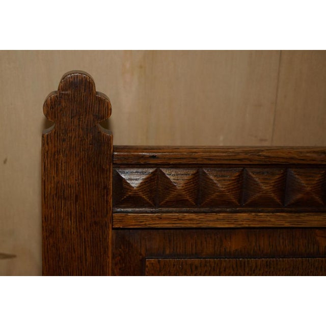 Wood Set of Antique English Carved Oak Armchairs with Armorial Crest Coat of Arms, 1860 For Sale - Image 7 of 18