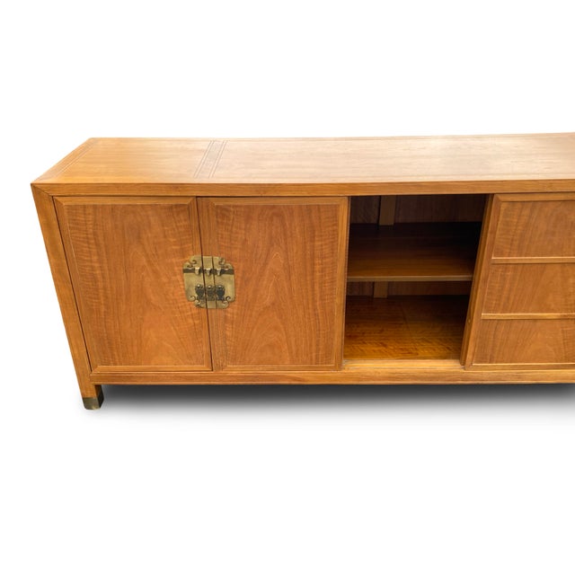 Baker Mid Century Chinoiserie Figured Walnut Brass Mounted Credenza Sideboard For Sale - Image 13 of 18