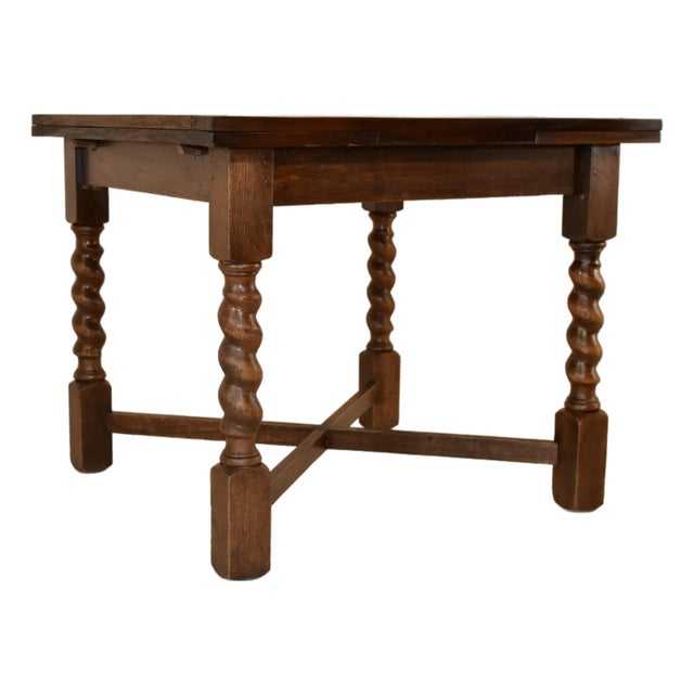 Circa 1900 English Oak Table With Two Draw-Leaves For Sale