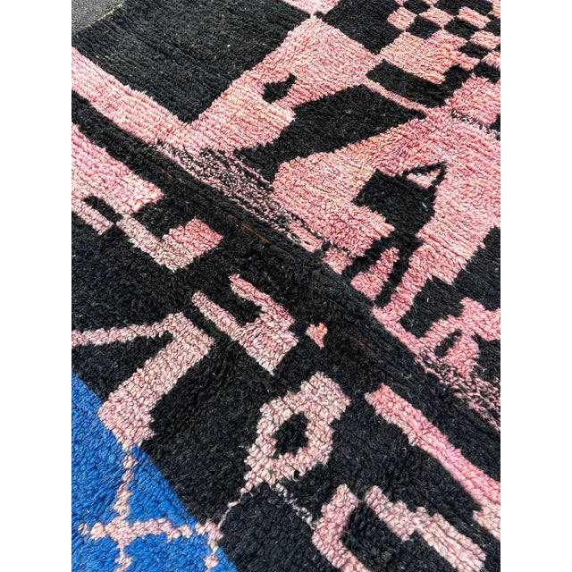 1990s Moroccan Berber Rug, 1990s For Sale - Image 5 of 12