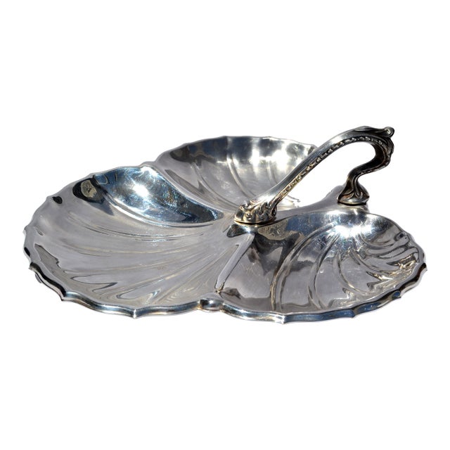 Early 20th Century Art Nouveau Silver Plated Shell Serving Platter Scalloped Edges For Sale