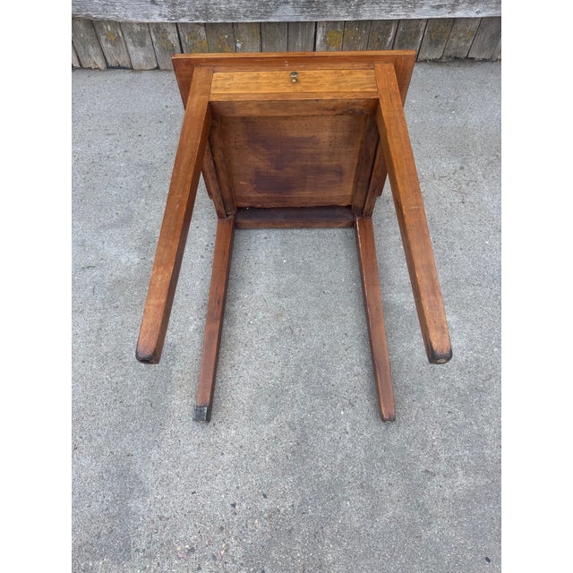 Antique American Federal Hepplewhite One-Drawer Side Table, Circa 1820 For Sale In Denver - Image 6 of 7