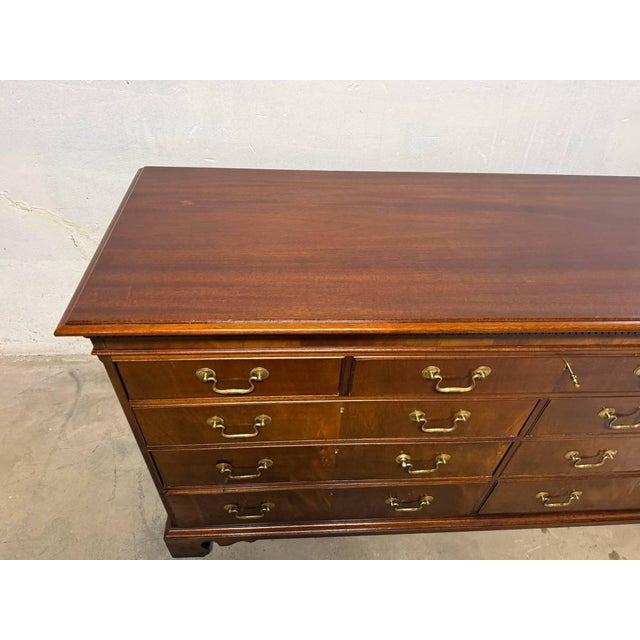 Late 20th Century Late 20th Century Hickory Chair Georgian Solid Mahogany Nine-Drawer Dresser or Credenza With Key For Sale - Image 5 of 18