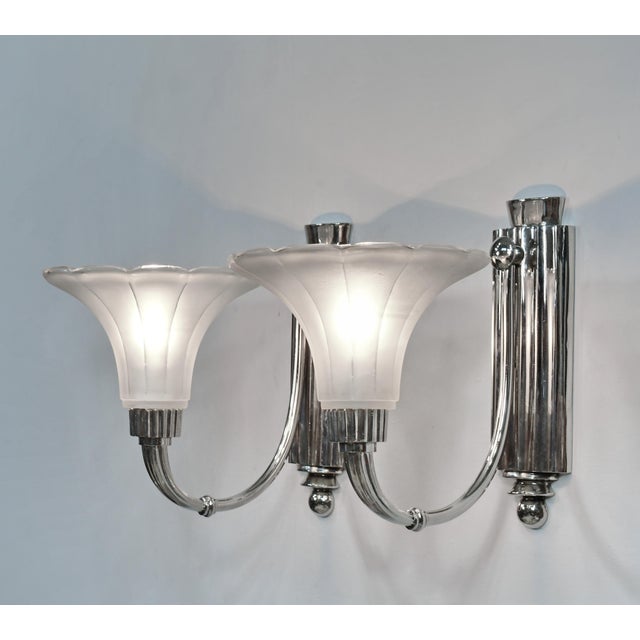 Petitot & Degue French Art Deco Nickeled Bronze & Frosted Glass Modernist Wall Sconces 1930s - A Pair For Sale - Image 6 of 14