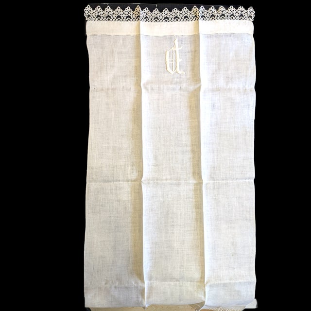 Mid 20th Century Monogrammed “P “ Decorative Towels For Sale - Image 4 of 10