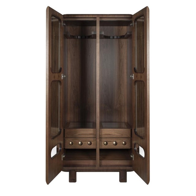 Rooted in the refined tradition of exclusive gentlemen’s clubs such as London’s Brooks’, the Kennedy Golf Locker embodies...
