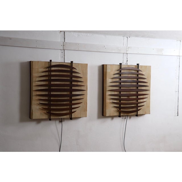 Wood Sculptural Walnut and Paper Wall Lights, Italy, 1960s For Sale - Image 7 of 17