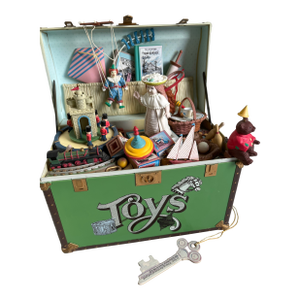 Vintage 1986 Enesco Music Box "Toy Symphony" Treasure Chest of Toys. Original Condition
