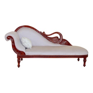 1980s Vintage Hand-Carved Swan Chaise Lounge Fainting Couch, Mahogany Toscano Style, Newly Upholstered in Silver With Accent Pillow For Sale